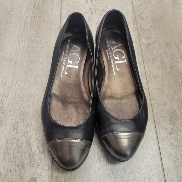 AGL Attilio Giusti Leombruni Black w/Silver Toe Cap Wedges - Picture 1 of 13